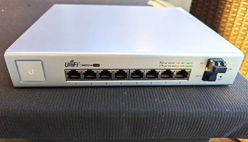 Unifi switch 150w 8 - unifi,